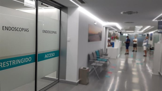 Archivo - Málaga.- Quirónsalud Marbella, coautor de la primera guía española de profilaxis en tratamiento endoscópico de obesidad