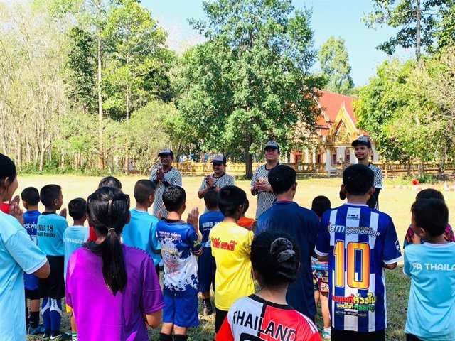 LaLiga y su Fundación se unen a la AV Academy Football School para formar a 2.000 niños tailandeses