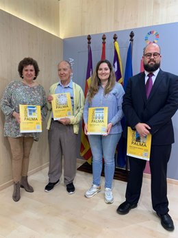 La regidora de Turismo, Salud y Consumo, Elena Navarro, durante la presentación de varias acciones para dar a conocer la ciudad a las personas con discapacidad visual
