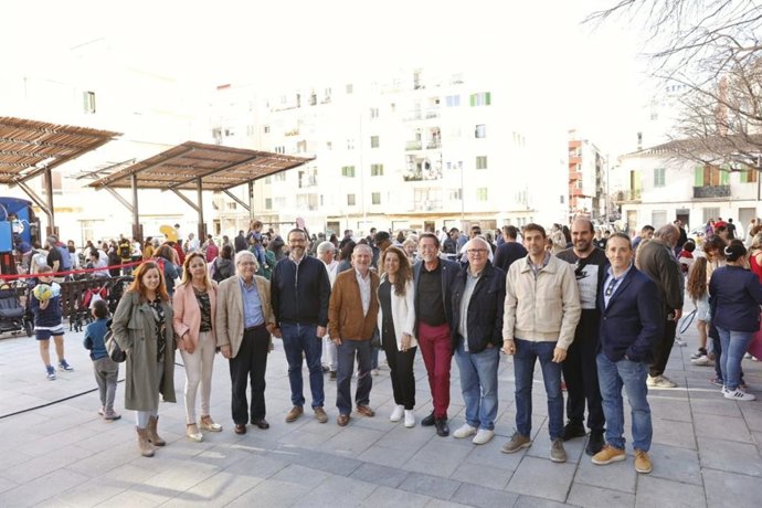 El Ayuntamiento de Palma culmina la renovación de la plaza Serralta.