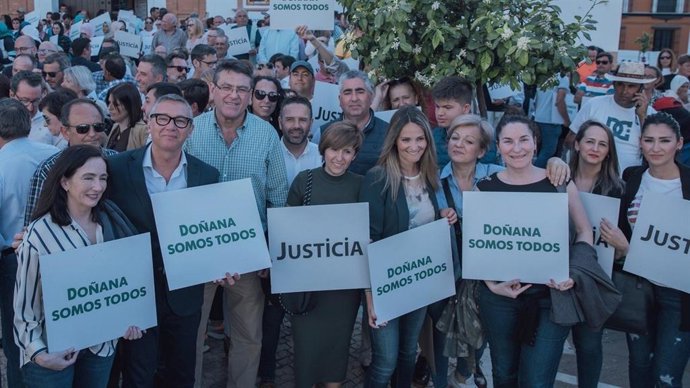 Concentración de la Plataforma en Defensa de los Regadíos del Condado