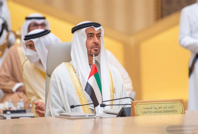 Archivo - El príncipe heredero y presidente de Emiratos Árabes Unidos, Mohamed bin Zayed