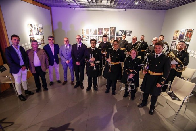 La Fundación Cajasol cierra sus mesas redondas con una visión del panorama musical cofrade.