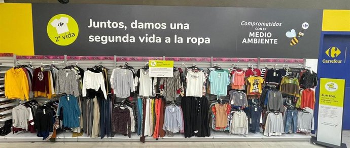 Punto de venta de ropa de segunda mano de Carrefour