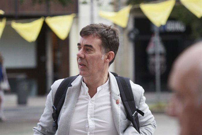 Archivo - El consejero de Políticas Migratorias y Justicia del Gobierno de Navarra, Eduardo Santos.