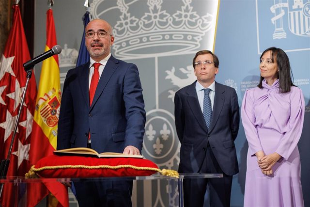 Francisco Martín toma posesión del cargo de delegado del Gobierno en la Comunidad de Madrid