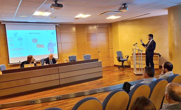 Un momento de la defensa de la tesis.