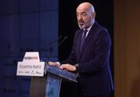 Ayuso felicita a Goyache por ser reelegido rector y celebra que Podemos no haya conseguido hacer de la UCM "su feudo"