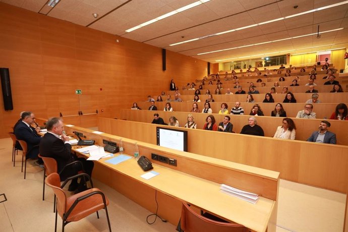 Cladera destaca que la adaptación del ROC a la ley de consells hará más ágil la institución insular.