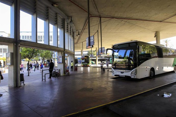 Archivo - Estacion de Autobuses de Huelva.