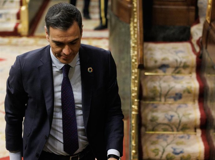 El presidente del Gobierno, Pedro Sánchez, durante la segunda sesión de la moción de censura, en el Congreso de los Diputados.