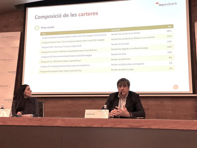 Bravo i Aso en la roda de premsa