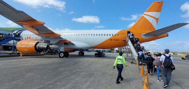 Un avión de la compañía Ultra Air