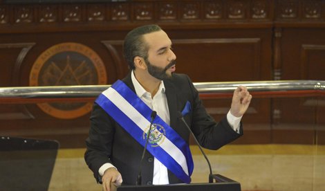 Política