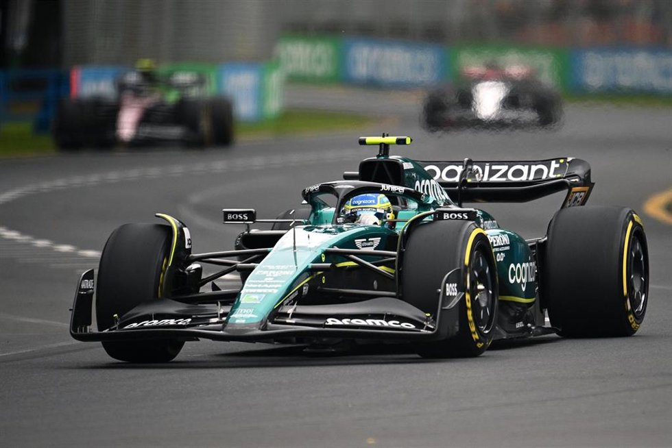 El piloto español de Fórmula 1 Fernando Alonso (Aston Martin), durante los entrenamientos libres del GP de Australia 2023.