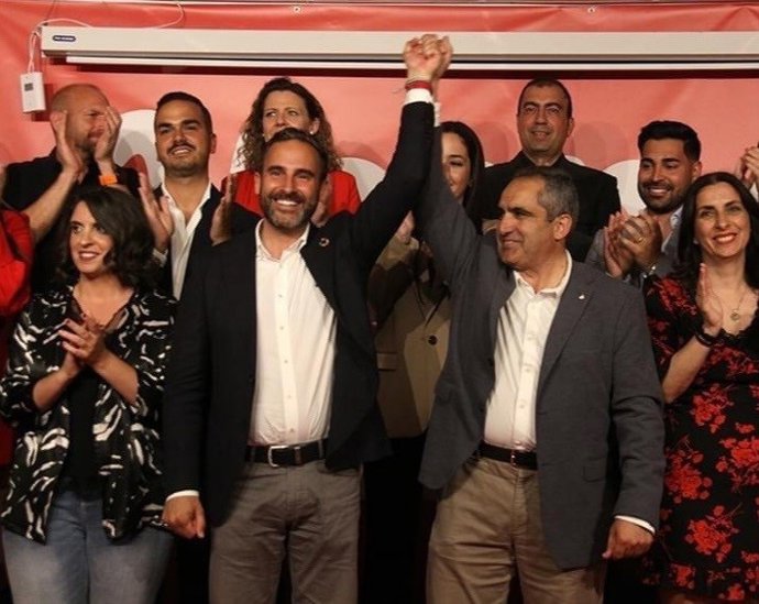 El secretario general de los socialistas malagueños asistió al acto de presentación de la candidatura de Francisco Martínez a la reelección como alcalde de Álora.
