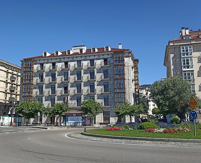 Archivo - Fachada de la Oficina de Proyectos Europeos (OPE) de Cantabria