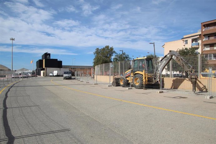 Obras de construcción de las marquesinas fotovoltaicas y nave de inspección de vehículos del Puerto de Motril 