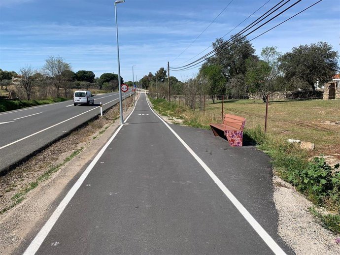 Paseo peatonal entre Malpartida de Cáceres y la Urbanización Las Arenas