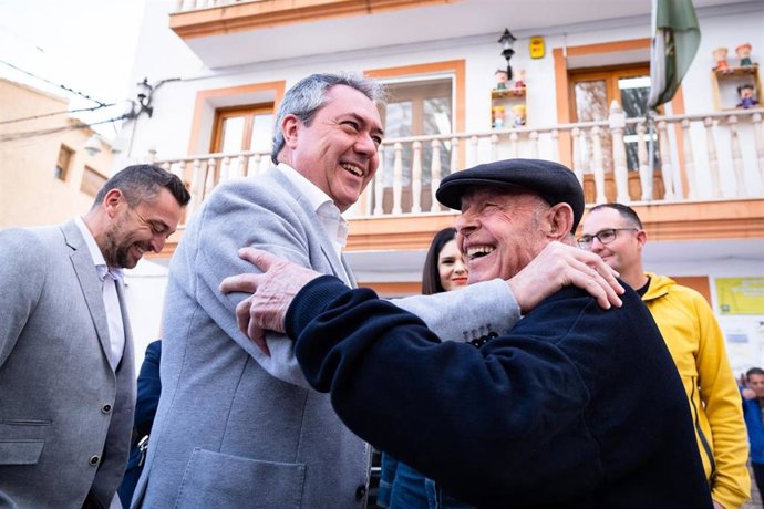 El secretario general del PSOE de Andalucía, Juan Espadas, este viernes durante su visita a Chirivel (Almería).