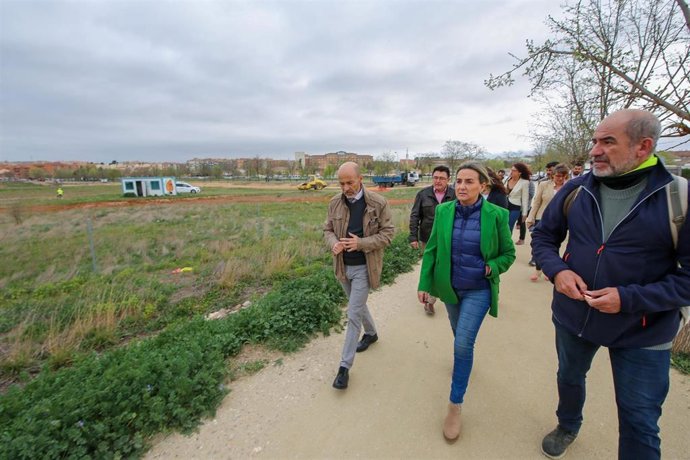La alcaldesa de Toledo, Milagros Tolón, en Vega Baja