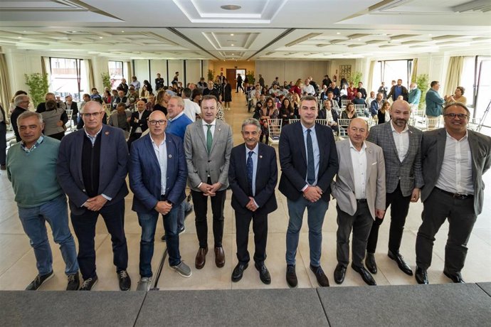 Cantabria rinde homenaje a los GAL y GAC