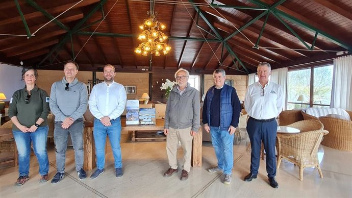 El convenio entre Medio Ambiente y el PortBlue Club Pollentia Resort & Spa consolida la colaboración público-privada en la conservación de s'Albufereta