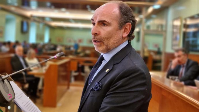 El rector de la Universidad de Oviedo, Ignacio Villaverde.