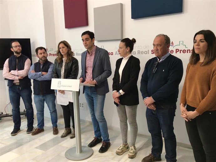 Marino Aguilera anunciando la ruptura y la reestructuración del equipo de gobierno