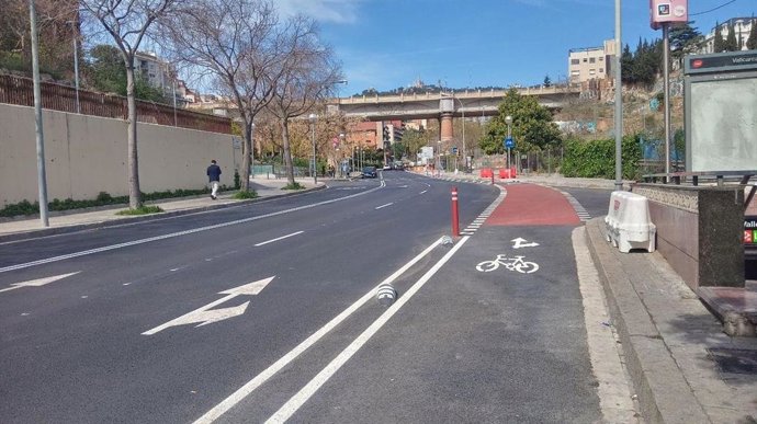 Nuevo tramo de carril bici en avenida Vallcarca de Barcelona