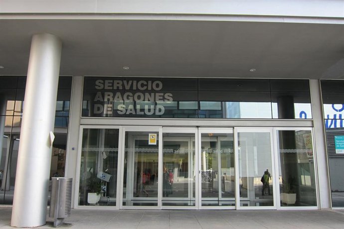 Archivo - Fachada del Servicio Aragonés de Salud.