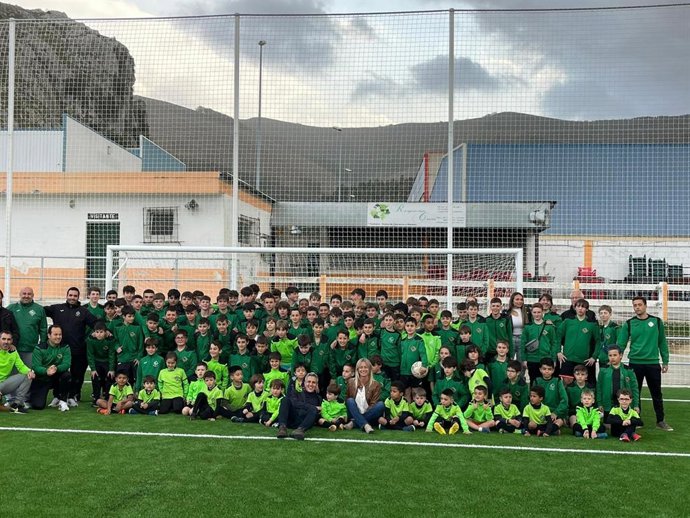Inaugurada la primera fase de las obras del campo de fútbol del Vallegón