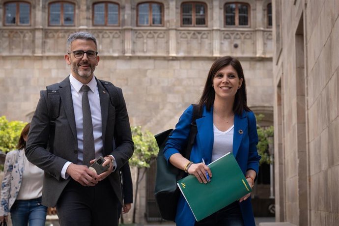 Eugeni Villalbí y Marta Vilalta (ERC), en la cumbre de la sequía
