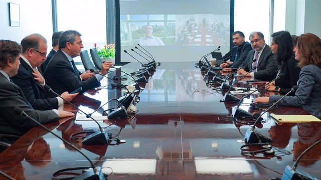 Reunión entre el ministro de Economía argentino, Sergio Massa, y la miembro del FMI Gita Gopinath