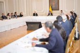 Foto: Colombia.- Gustavo Petro se reúne con el grupo negociador para evaluar las conversaciones de paz con el ELN colombiano