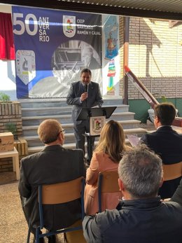 Imagen del acto en conmemoración del 50 aniversario del CEIP Santiago Ramón y Cajal de El Ejido (Almería).