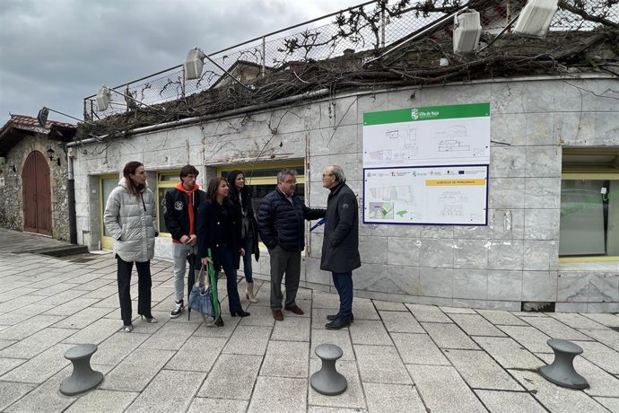 El Consejero De Industria, Turismo, Innovación, Transporte Y Comercio, Javier López Marcano, Visita El Futuro Albergue De Noja Y  Las Obras De San Pedruco
