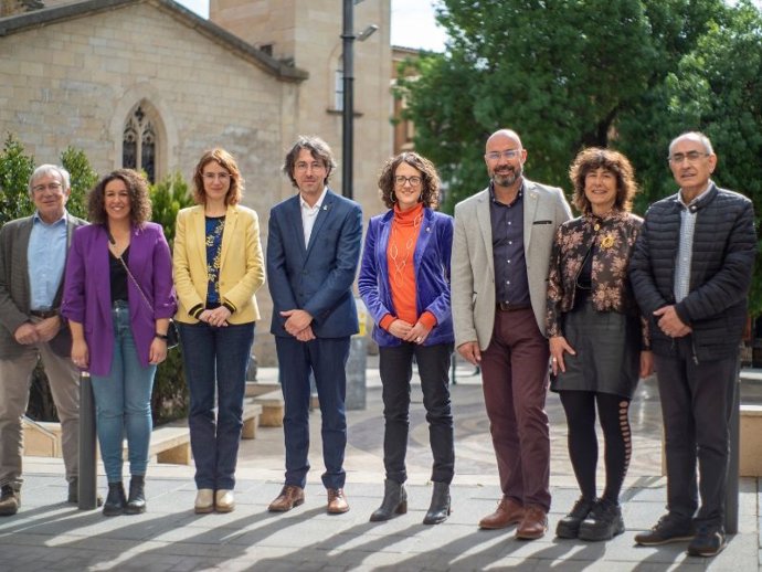 La consellera de Igualdad y Feminismos, Tnia Verge, y la de Justícia, Derechos y Memoria, Gemma Ubasart, en la jornada 'Dret a la Memria' celebrada en Flix (Tarragona).