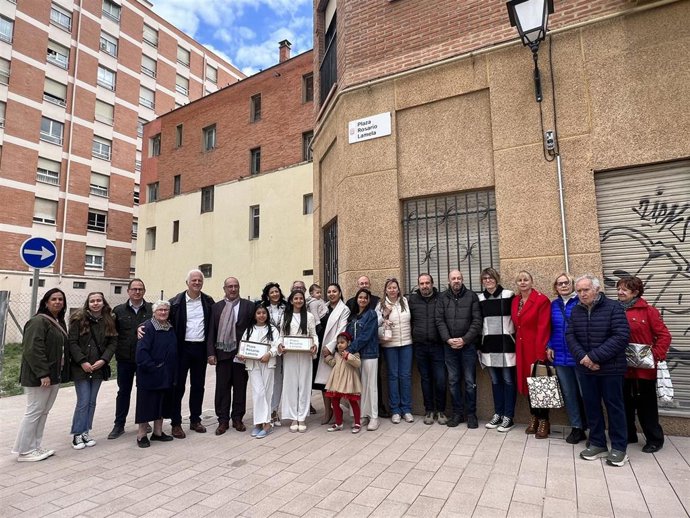 Inaugurada la plaza Rosario Lamela en el barrio de La Villanueva