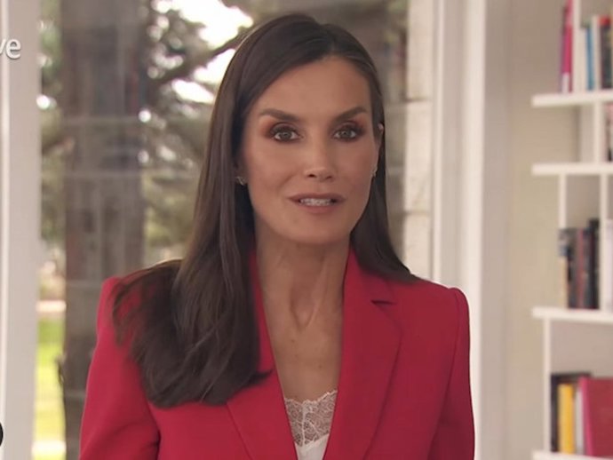La Reina Letizia durante el programa de Informe Semanal