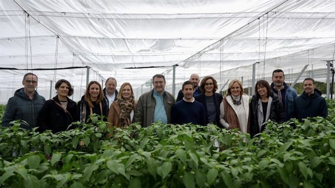 Etxanobe (PNV) muestra su compromiso con el primer sector y avanza "una hoja de ruta clara" para apoyarlo