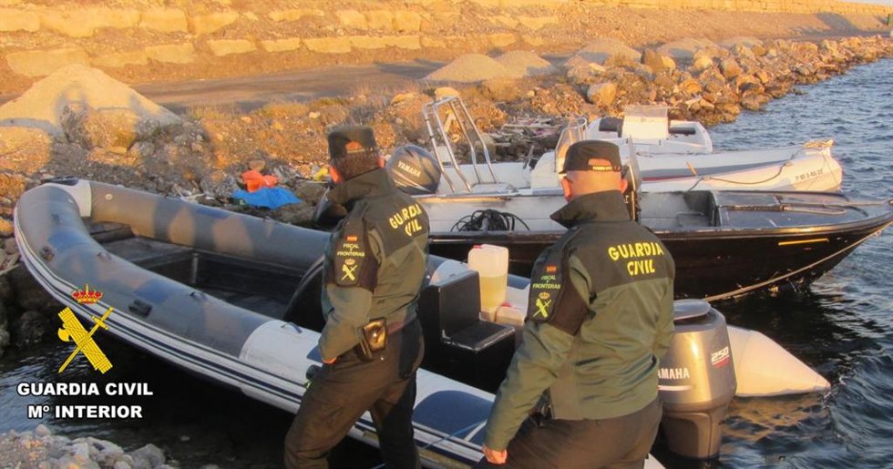 Embarcaciones que servía de gasolineras flotantes e incautadas por la Guardia Civil