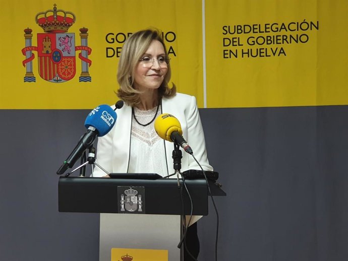 La subdelegada del Gobierno de España en Huelva, Manuela Parralo, en rueda de prensa.