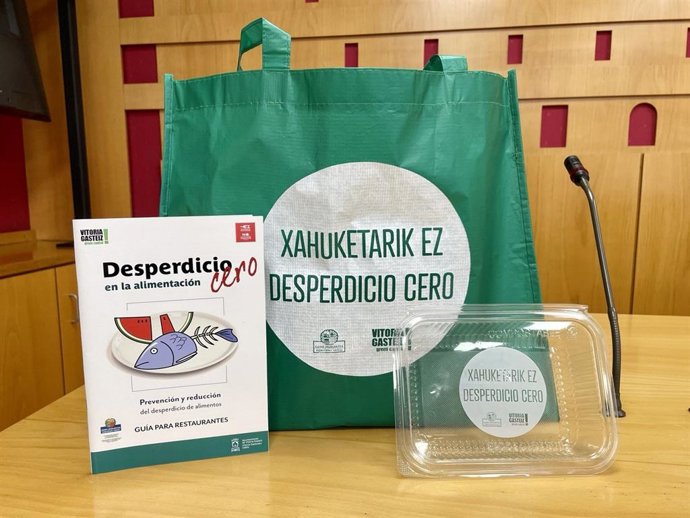 El Ayuntamiento repartirá táperes entre la hostelería de Vitoria para concienciar sobre el desperdicio alimentario