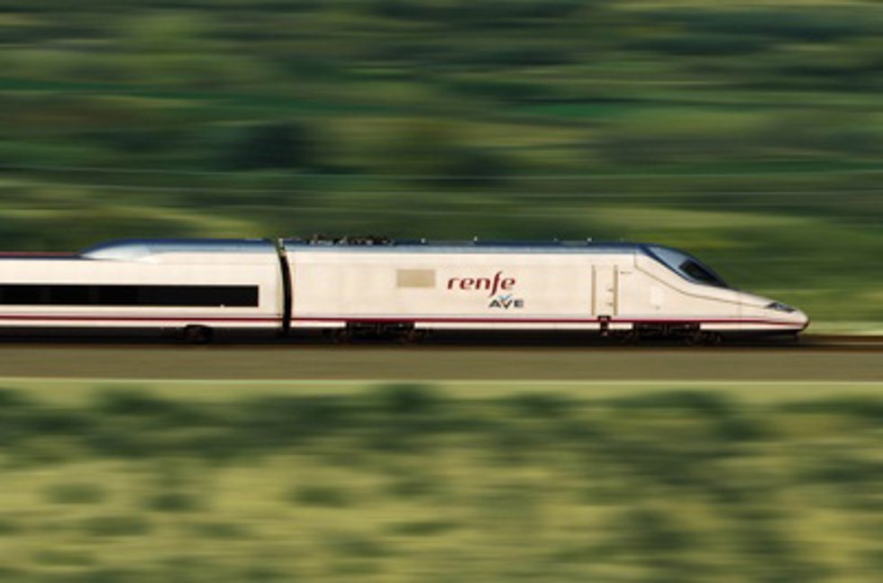 Archivo - Tren AVE De Renfe