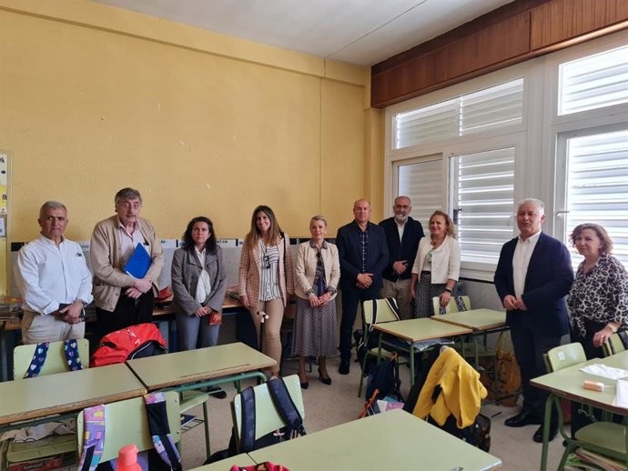 Visita de la Diputación de Granada al colegio Tínar