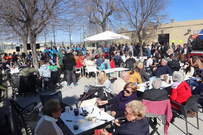 En el caso de la convocatoria de ayudas para actividades, la partida se destina al desarrollo de acciones culturales, de convivencia y participación ciudadana.