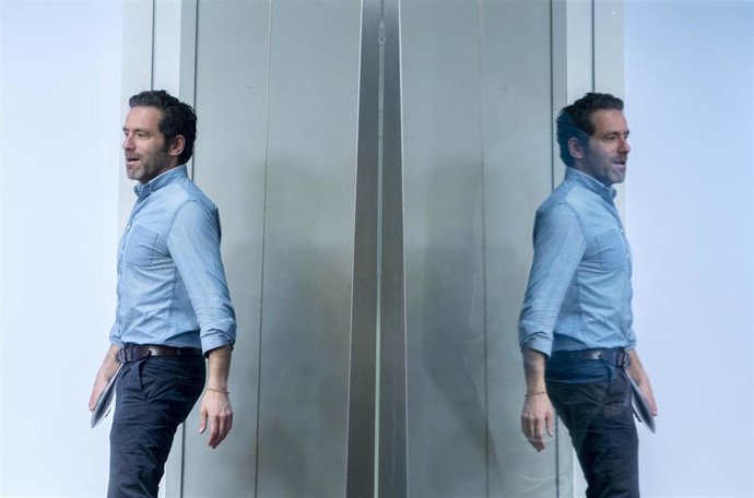 El vicesecretario de Cultura y Sociedad Abierta del Partido Popular y portavoz de campaña, Borja Sémper, a su llegada a una rueda de prensa, en la sede nacional del PP, a 3 de abril de 2023, en Madrid (España). Durante su comparecencia, Sémper ha hecho 