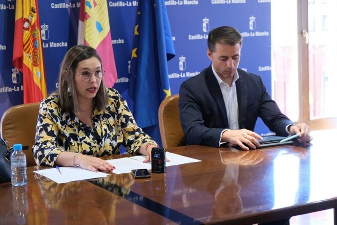 La viceconsejera de Cultura y Deportes, Ana Muñoz en la presentación del programa 'Verano Joven'.