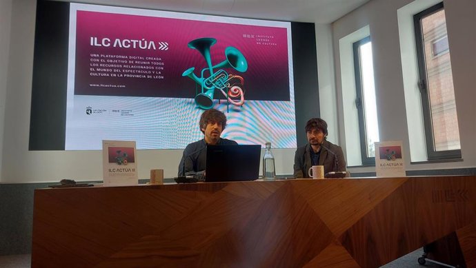 El diputado de Cultura, Pablo López Presa, y el coordinador de proyectos del ILC, Emilio Gancedo, en la rueda de prensa.